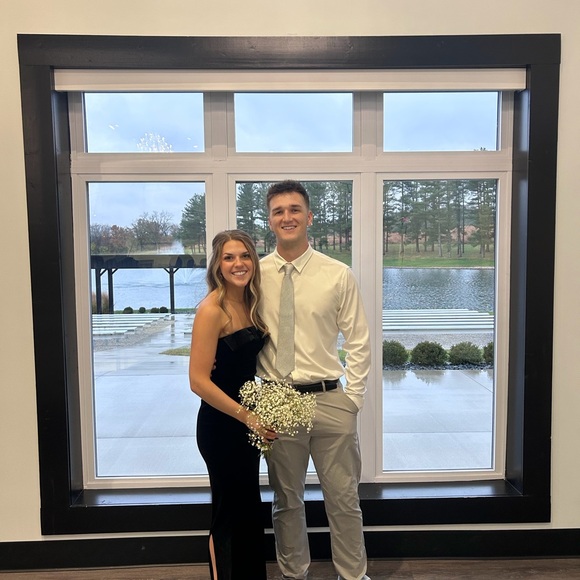 Club L London ILLUSION
Black Velvet Bandeau Maxi Dress With Bow Detail - Picture 6 of 6